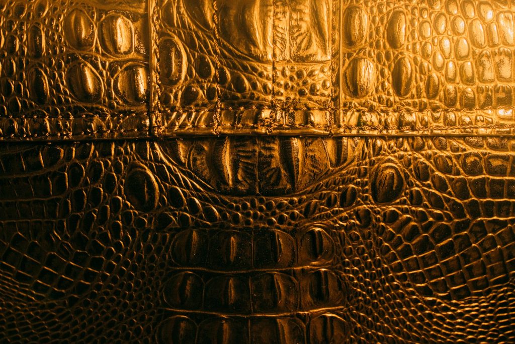 Crocodile Leather Wholesale: Porosus & Nile (CITES App-II)